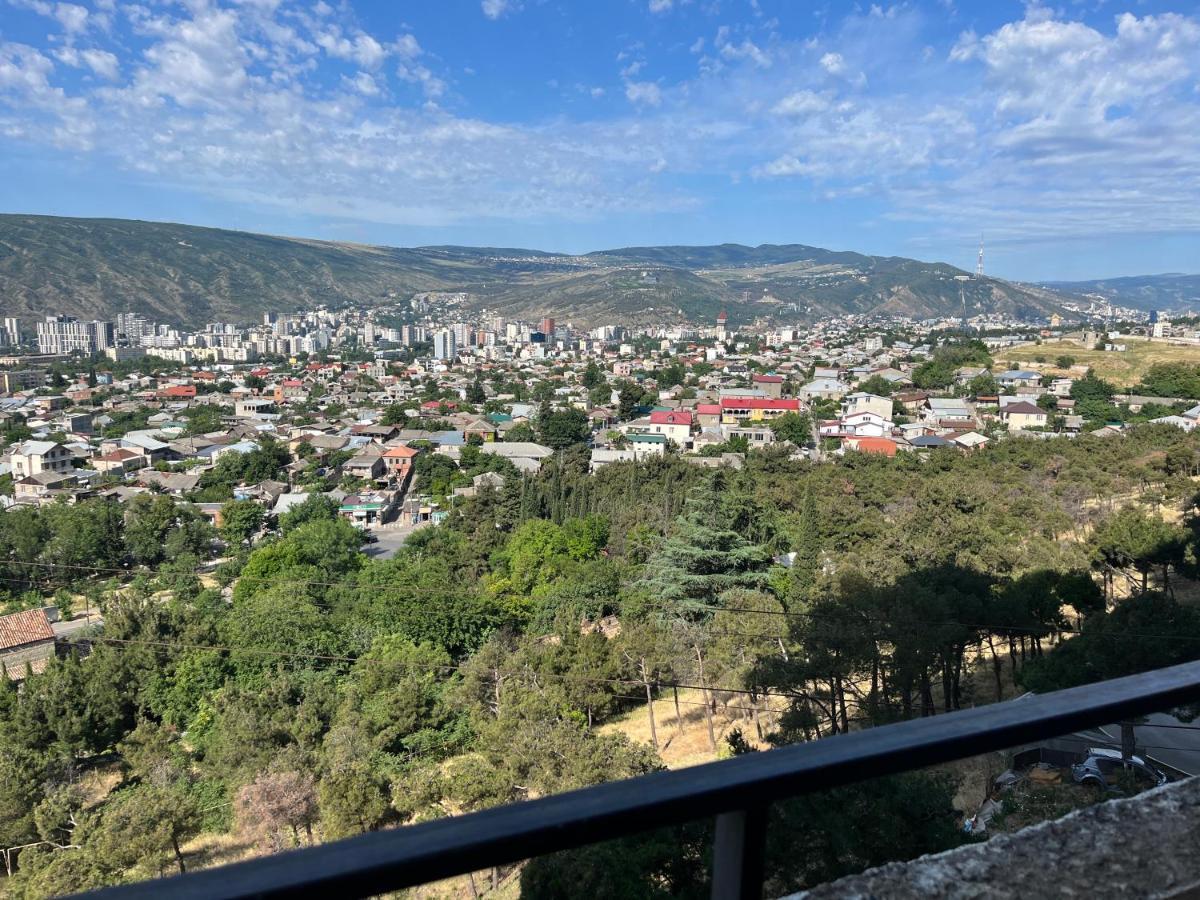 Vazi Aparthotel Tbilisi Bagian luar foto