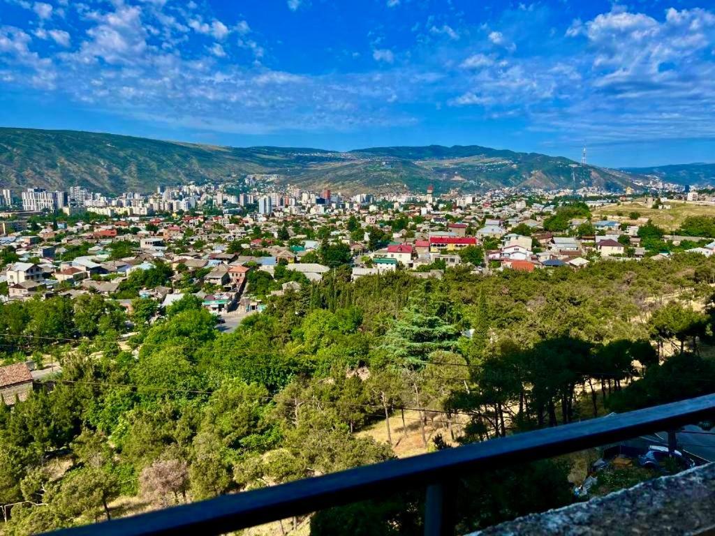 Vazi Aparthotel Tbilisi Bagian luar foto