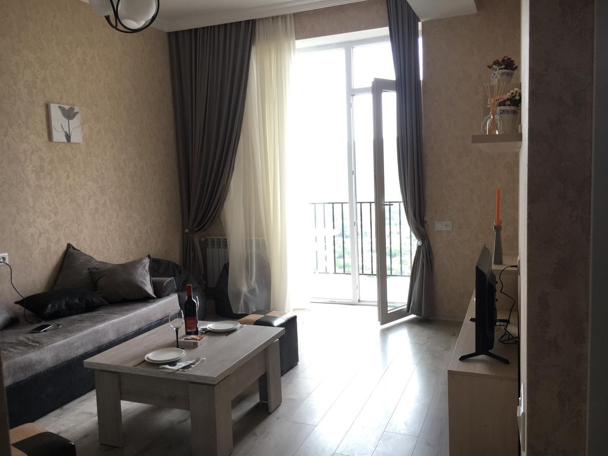 Vazi Aparthotel Tbilisi Bagian luar foto