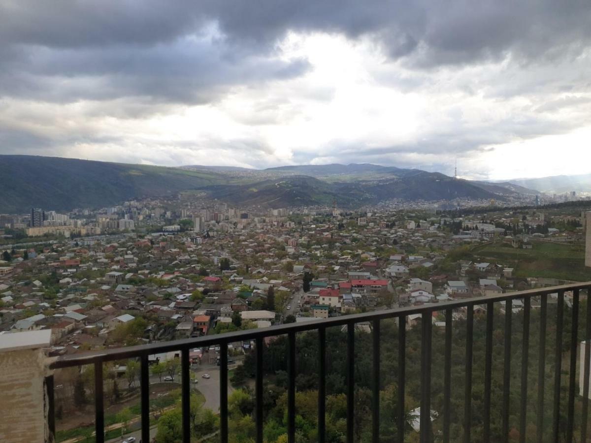 Vazi Aparthotel Tbilisi Bagian luar foto